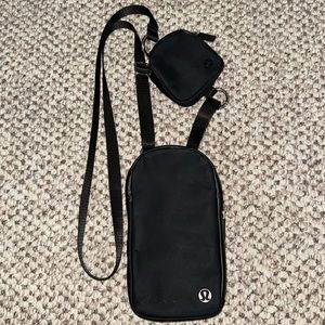 Lulu lemon cross body bag